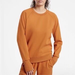 Athleta triumph orange Crew Neck Sweatshirt S
